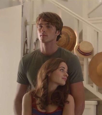 the kissing booth Noah Flynn, The Kissing Booth, Tv Show Couples, Kissing Booth, Chick Flicks, Joey King, Movie Couples, Romantic Movies, Love Movie