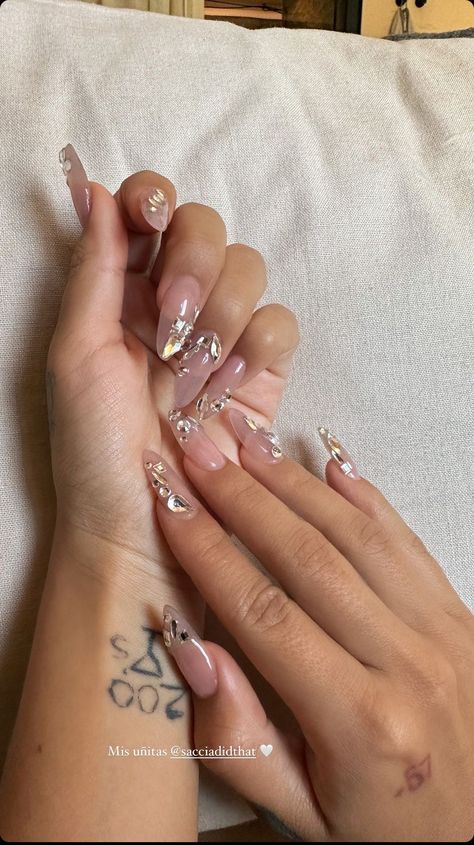 Karol G uñas, Met gala Met Gala Nails, Karol G Nails, Girly Acrylic, G Nails, Girly Acrylic Nails, Fire Nails, Nail Manicure, Nail Inspo, Gel Nails