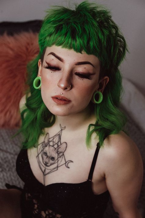 Alternative Girl Hairstyle Mullet Punk Rock Mullet, Mullet Wedding Hair, Alternative Hair Mullet, Grunge Mullet Shaved Sides, Mullet Updo, She Mullet, Green Hair Mullet, Scene Mullet, Girls With Mullets