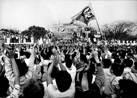 Philippine Revolution, People Power Revolution, Ferdinand Marcos, Philippine History, San Francisco State University, Power Walking, Military Coup, History Of Photography, Power To The People