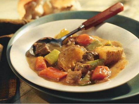 Betty Crocker Beef Stew Recipe, Betty Crocker Beef Stew, Traditional Beef Stew Recipe, Classic Beef Stew Recipe, Traditional Beef Stew, Beef And Potato Stew, Classic Beef Stew, Betty Crocker Recipes, Homemade Beef Stew