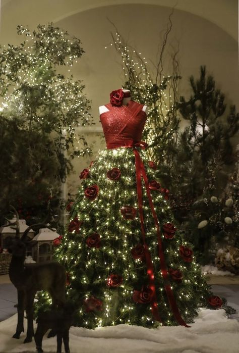 House Decorated For Christmas, Tree Lady, Pearl S Buck, Dress Form Christmas Tree, Mannequin Christmas Tree, Children's Library, Christmas Tree Dress, Decor Ideas Bedroom, Christmas Window Display