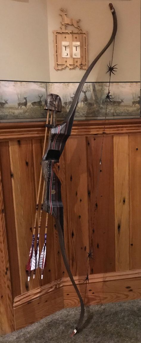 Black Widow PSA ll Gray Bark Recurve Bow. 54 lb at 28 inches Traditional Bow Hunting, Bow And Arrow Wallpaper, Archery Bow Holder, Hawkeye Bow, Bow Hunting Tips, Traditional Recurve Bow, Hunting Bows, Recurve Bow Hunting, Survival Bow