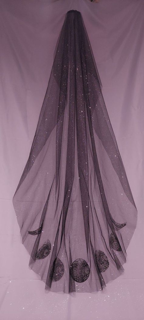 Goth Wedding Altar, Cathedral Veil Black, Hippy Goth Wedding, Gothic Bride Veils, Gothic Wedding Crown Veil, Dark Wedding Theme Dresses, Gothic Fairy Wedding Ideas, Witch Themed Wedding Ideas, Black Wedding Dress Veil