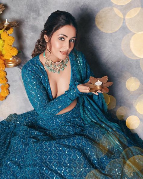 Hina Khan, Afghan Clothes, Indian Tv Actress, Bachelorette Outfits, Saree Photoshoot, Indian Bridal Fashion, Indian Bridal Outfits, Saree Trends, Girl Friend