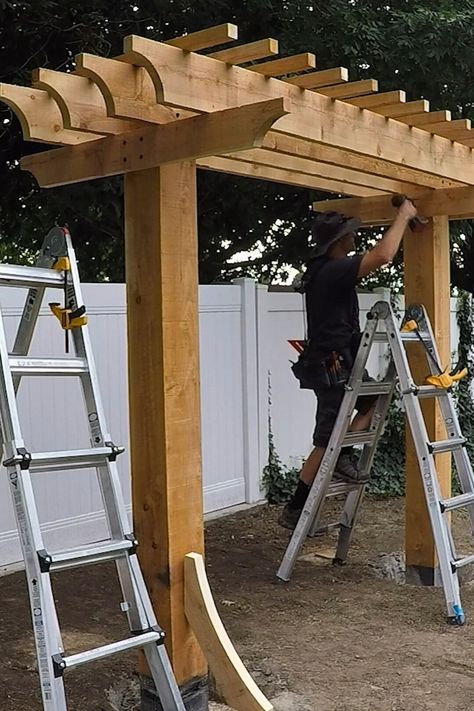 DIY Arbor Swing: Lattice Purlins & Beam Supports (Part 2) | Remodelaholic Arbor Plans How To Build, Japanese Arbor Ideas, Single Post Pergola, Wood Arbor With Gate, Fence Arbor Ideas, How To Build A Grape Arbor, Small Yard Pergola Ideas, Arbor Ideas Climbing Vines, Deck With Arbor