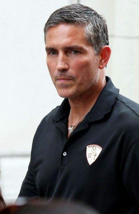 Jim Caviezel Keith Urban Concert, John Reese, Jim Caviezel, Hero Movie, Mens Haircuts Short, Person Of Interest, Keith Urban, Gorgeous Eyes, Best Model