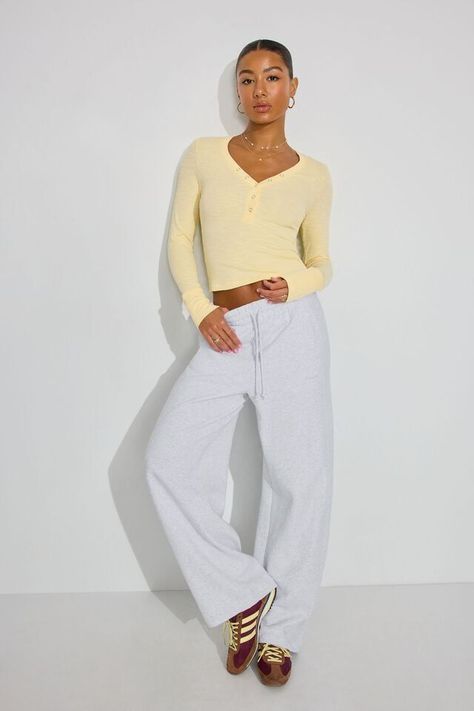 Henley Long Sleeve T Shirt College Wardrobe Essentials, Big Pants, Garage Clothing, Henley Long Sleeve, Christian Fashion, Future Clothes, Seize The Day, Cute Preppy Outfits, Crop Top Outfits