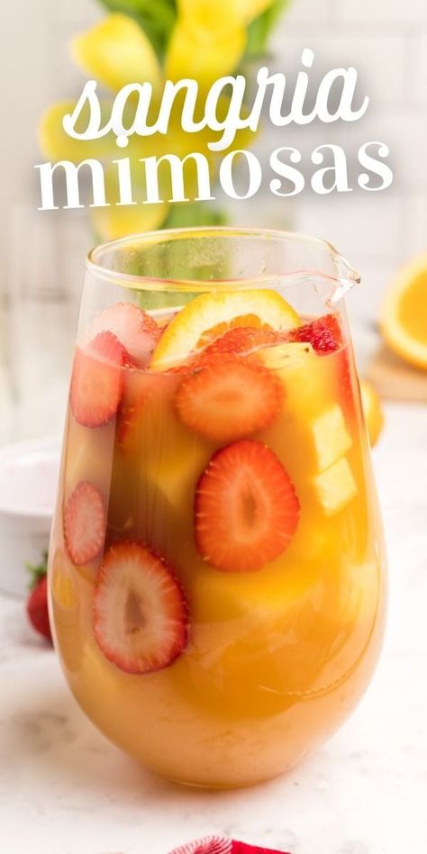 Wine Mimosa Recipe, Alcoholic Drinks Morning, Brunch Sangria Recipes, Breakfast Sangria Brunch, Breakfast Drinks With Alcohol, Breakfast Sangria, Brunch Drink Ideas, Brunch Sangria, Breakfast Alcoholic Drinks