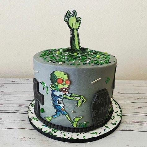 Scary Cake, Zombie Birthday Party Decorations, Zombie Birthday Cakes, Plants Vs Zombies Cake, Scary Cakes, Zombie Cake, Zombie Birthday Parties, Zombie Prom, Zombie Birthday