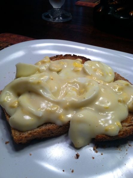 Creamed Eggs On Toast, Egg On Toast, Hp Sauce, Egg Toast, Creamed Eggs, Egg Dish, On Toast, Brunch Ideas, Breakfast Recipes Casserole