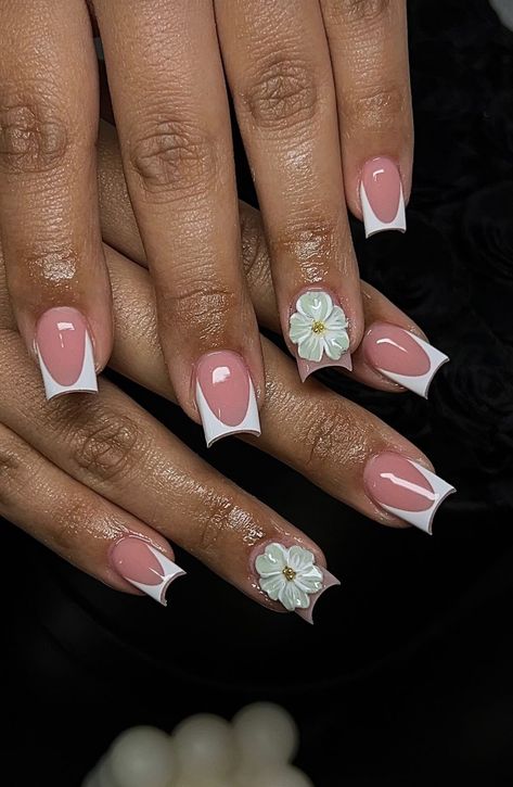 Short Square Nails Flowers, Short French Nails With Flower, Gel Flower Nail Designs, French Nails With Flower Design, Hibiscus Flower Nails, Stilleto Nails Designs, Short French, Medium Nails, Acrylic Toe Nails