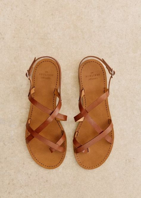 Adeline Low Sandals - Natural Heritage Leather - Vegetable-tanned smooth cowhide leather - Sézane Low Sandals, Medium Tv Show, Natural Heritage, Transition Outfits, Technology Fashion, Celebrity Lifestyle, Sheep Leather, Leather Slippers, French Brands