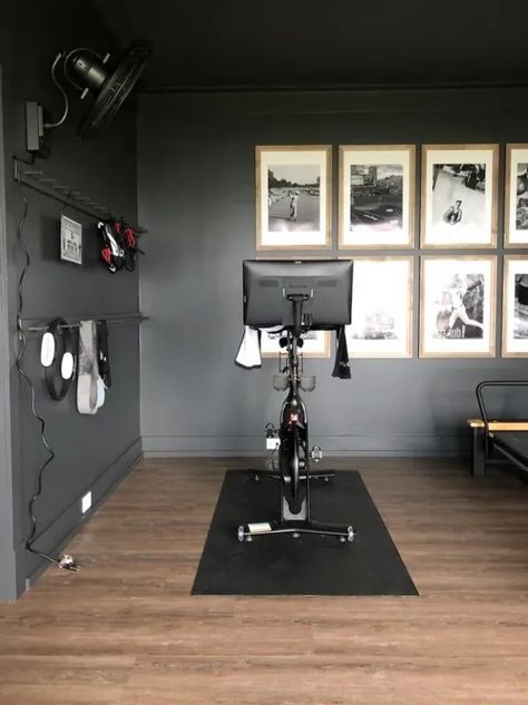 Black Workout Room Ideas, Home Gym Black And White, Black Home Gym Workout Rooms, Garage Gym Ideas Black Walls, Black Walls Home Gym, Garage Office And Gym Ideas, Dark Workout Room, Home Gym Dark Walls, Black Wall Home Gym