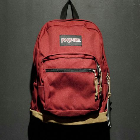 my jansport Nostalgia Wallpaper, Mochila Jansport, Vintage Backpacks, Jansport Backpack, School Essentials, Bagpack, Teen Fashion Outfits, Teen Fashion, Classy Outfits