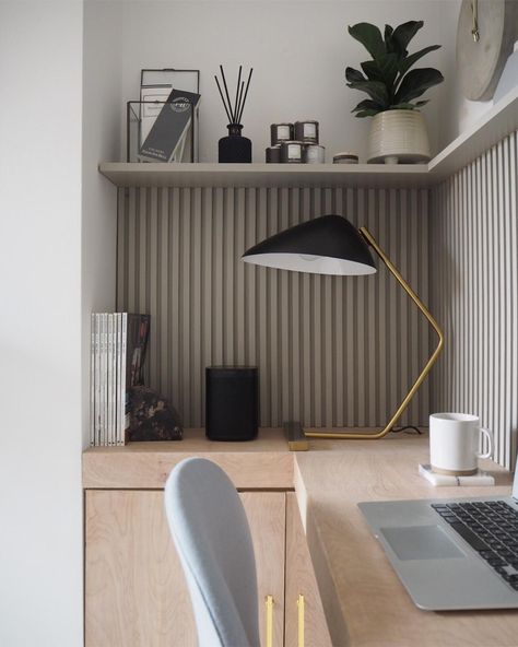 Desk Panelling, Diy Wall To Wall Desk, Home Office Wood Paneling, Panelling Home Office, Panelling Around Tv, Office With Paneling, Office Paneling, Study Panelling, Office Panelling Design