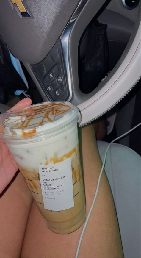 Starbucks With Cold Foam, Starbucks Drinks With Sweet Cream Foam, Chai Tea Latte Starbucks Order, Chai Latte Recipe Starbucks, Starbucks Drinks Chai Latte, Starbucks Chai Tea Latte Order, Iced Chai Tea Latte Starbucks Orders, Starbucks Drinks Chai, Chai Starbucks Drinks