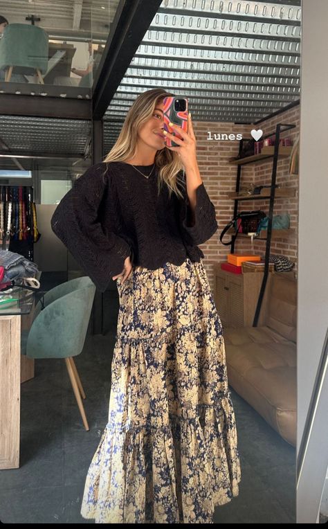 Floral A Line Skirt Outfit, Thanksgiving Outfit Skirts Long, Fall Boho Skirt Outfits, Long Skirt Outfits For Work Business Casual, Cottagecore Chic Outfits, Last Minute Work Outfit, Formal Maxi Skirt Outfit Wedding, One Color Outfit Aesthetic, Bohemian Modest Outfits