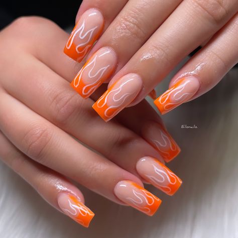 Cute Orange And White Nails, Orange Flame Nail Designs, French Flame Nails, White Nails With Orange Design, Orange Flame Nails, Neon Orange Acrylic Nails, White Nail Art Ideas, Nail Art Orange, Artistic Drawings