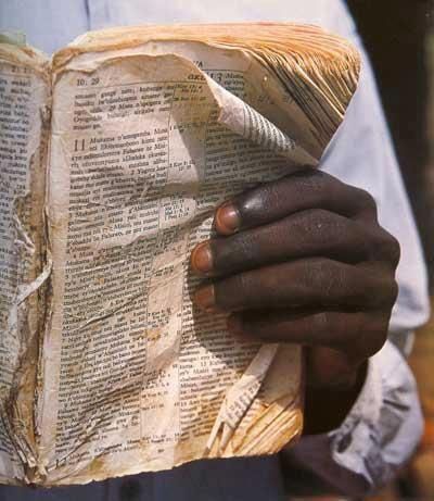 This picture speaks volumes .... We have no idea how seriously people treasure the Bible in third-world countries! Mission Work, Third World Countries, Quotes About Photography, Jesus Is Life, We Are The World, Third World, Lord And Savior, Jesus Loves, God Is Good