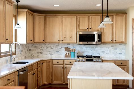 White Wet Room, Cabinet Refresh, Honey Oak Cabinets, Maple Kitchen Cabinets, Maple Kitchen, Oak Cabinet, Quartz Kitchen Countertops, New Countertops, Oak Kitchen Cabinets