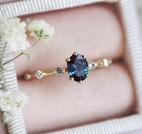 Sapphire Engagement Ring Gold, Engagement Ring Alexandrite, Classy Engagement Ring, Most Beautiful Engagement Rings, Pepper Diamond Ring, Salt Pepper Diamond, Most Popular Engagement Rings, Popular Engagement Rings, June Birthstone Ring