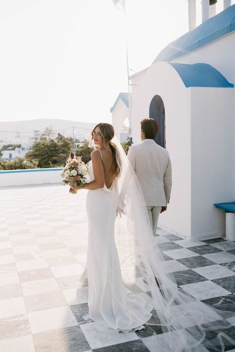 Greece Wedding Dress, Greece Couple, Greece Milos, Greece Dress, Couple Portrait Wedding, Symbolic Wedding, Greek Wedding Dresses, Milos Greece, Greece Fashion