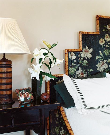 Better Homes & Gardens   My February Houzz Ideabook  brings you lots of great picks for adding black and white Chinoiserie to your home. B... Black And White Chinoiserie, Chinoiserie Bed, Bamboo Headboard, Bedroom Traditional, Gorgeous Bed, Elegant Bedding, Chinoiserie Chic, Dreamy Bedrooms, Spare Bedroom