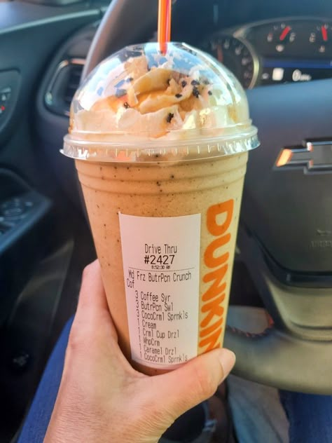 Dunkin Butter Pecan Iced Coffee Recipe, Frozen Coffee Dunkin, Dunkin Frappe, Dunkin Donuts Frozen Coffee Order, Frozen Dunkin Drinks, Dunkin Frozen Coffee Order, Good Dunkin Donuts Drinks, Dunkin Coffee Order Ideas, Dunkin Donuts Drinks To Try