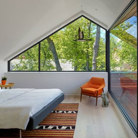 Designlines on Instagram: “If homes are our sanctuaries, then bedrooms are our inner sanctums. They’re places to retreat to and, once cloistered, recharge in and…” Triangular Windows, Unique Outdoor Spaces, Outdoor Dining Room, Sky Garden, Loft Conversion, Garden House, Design Del Prodotto, House Extensions, Design Case