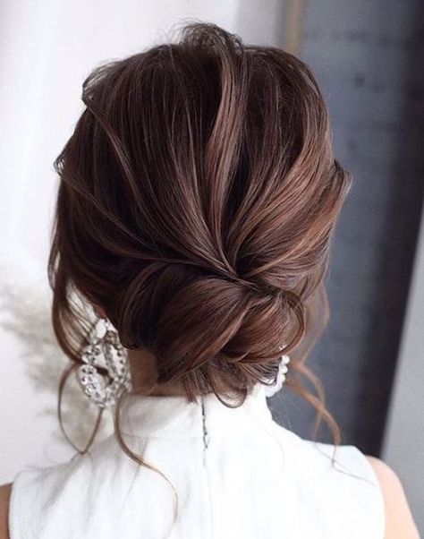 Wedding Hair Up, Romantic Wedding Hair, Bridesmaid Hair Makeup, Bridal Hair Updo, Fairy Hair, Wedding Hair Inspiration, Low Bun, Updo Hairstyles, Bridal Updo