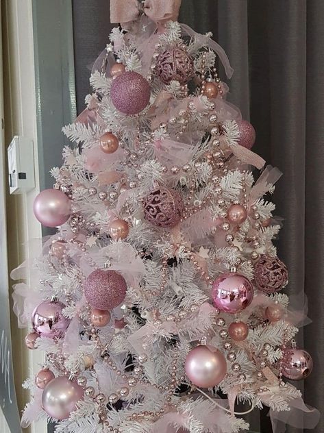 Pink And White Christmas Tree, Pink And White Christmas, Pink Christmas Tree Decorations, Shabby Chic Christmas Tree, Rose Gold Christmas Tree, Rose Gold Christmas Decorations, Pink Ornaments, Rose Gold Christmas, Tree Themes