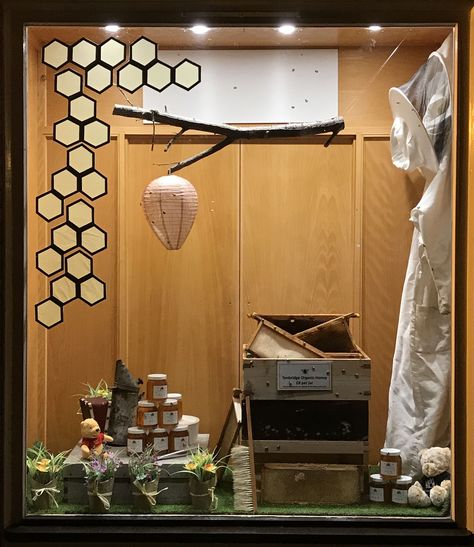 Bee Window Display, Retail Product Display, Craft Displays, Bee Craft, Honey Brand, Bee Shop, Honey Packaging, Honey Shop, Craft Display