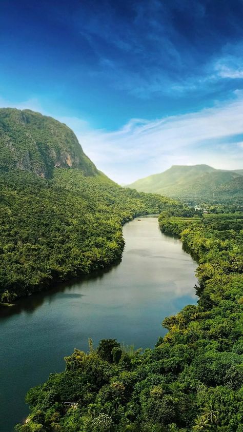 Mountain Hiking Aesthetic, Mountains Aesthetic, Mountain Landscape Photography, Mountain Images, Mountain Pictures, Mountain City, Mangrove Forest, Dream Property, Mountain Photos