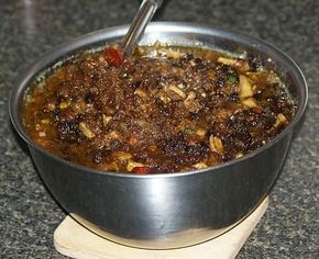 Learn how to make mincemeat. this traditional mincemeat is made with meat. Great in pies or cookies. Boil meat for 2 hours or until tender and run through a food processor. Combine with other ingredients. How To Make Mincemeat, Mincemeat Pie Filling, Mincemeat Cookies, Mincemeat Pie, Minced Meat Recipe, Christmas Candies, Fruit Cake Christmas, Black Cake, Delicious Cookie Recipes