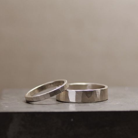 Gold Wedding Band Set, Hammered Wedding Bands, White Gold Wedding Ring, White Gold Wedding Band, Love Band, Hammered Band, White Gold Wedding Bands, Gold Wedding Ring, Couple Jewelry