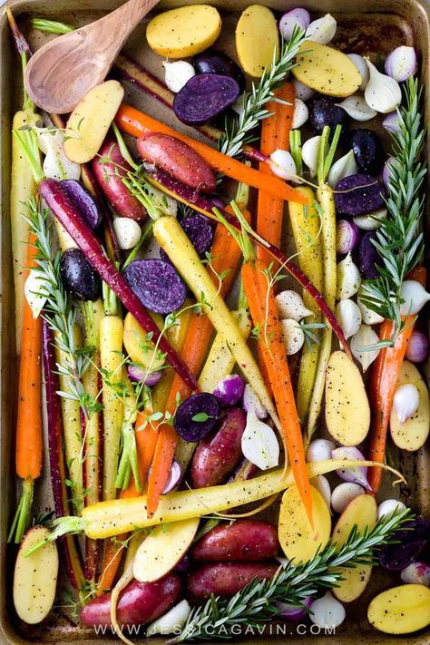 Thyme Potatoes, Oven Roasted Root Vegetables, Yogurt Ranch, Root Vegetables Recipes, Asparagus Recipes Baked, Ranch Sauce, Elegant Thanksgiving, Carrots Potatoes, Root Veggies