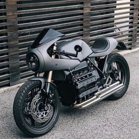 Cafe Racer | Custom Motorcyle on Instagram: “Bmw K100 by @carmelo_chiaramida 💥💥💯 #bmw #bmwmotorsport #bmwmotorcycle #bmwmotos #bmwmoto #bmwk100 #caferacer #caferacer #caferacergram…” Cafe Moto, Custom Bikes Cafe Racers, Cafe Racer Design, Bike Bmw, Bmw K100, Мотоциклы Cafe Racers, Custom Bmw, Harley Davidson V Rod, Bmw Motors