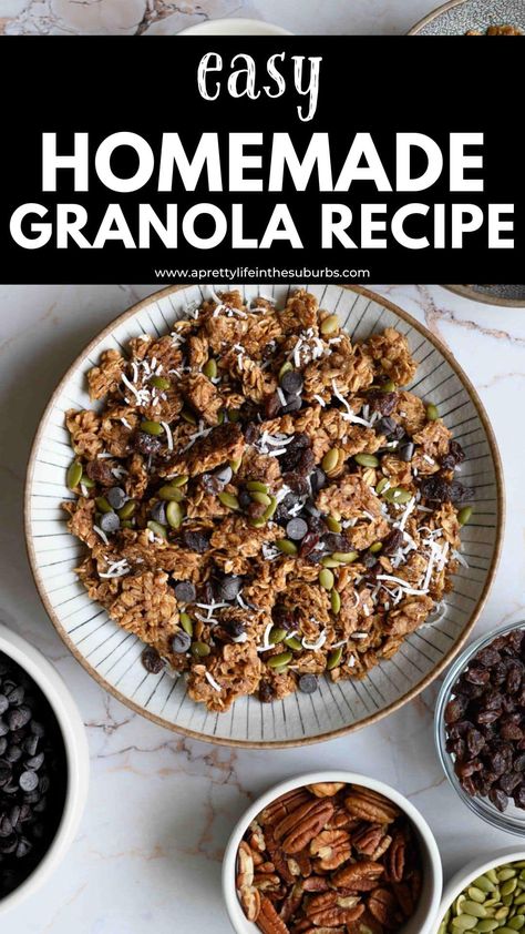 A delicious Easy Homemade Granola Recipe. Simple to make and perfect for breakfast and snacking! You can add all kinds of extras like chocolate, candy or nuts. Best Homemade Granola, Gluten Free Granola Recipe, Homemade Granola Recipe, Easy Granola Recipe, Easy Homemade Granola, Healthy Granola Bars, Granola Recipe Homemade, Perfect Healthy Breakfast, Gluten Free Granola