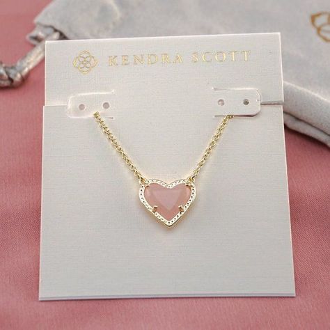 Dream Wishlist, Wishlist 2024, Preppy Jewelry, New Obsession, Kendra Scott Necklace, Let It Shine, Christmas Inspo, Rose Quartz Heart, Jewelry Accessories Ideas