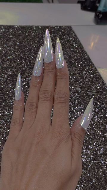 Stellio Nails, White Shiny Nails, Xl Stiletto Nails, White Stiletto Nails, Nail Videos, White Stilettos, Shiny Nails, Stiletto Nails, Thanks For Watching