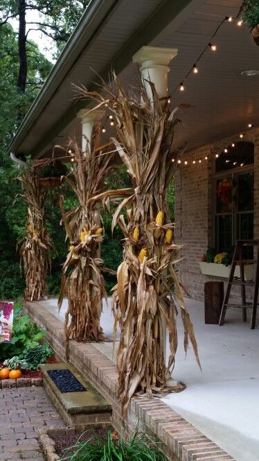 Straw Bale Decor Fall, Cornstalk Decor, Fall Porches, Museum Ideas, Autumn Celebration, Fall Porch Decor, Wedding House, Straw Bale, Fall Stuff