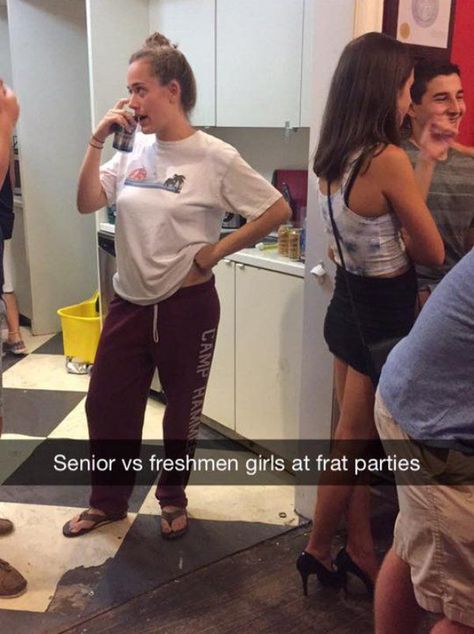 Freshman Vs Senior, Party Meme Funny, Freshmen Vs Seniors, Two Types Of Girls, Party Meme, High School Quotes, Sarcastic People, Bleach Funny, Frat Parties