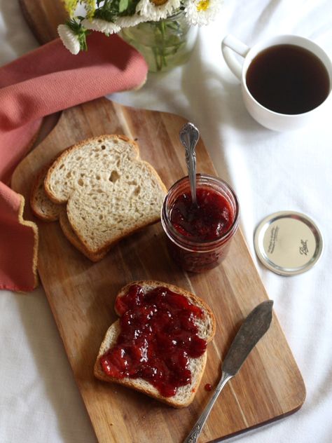 Strawberry Rosewater Jam with Vanilla Breakfast Photography, Recipes For Summer, Food Photography Inspiration, Food Photography Tips, Jam Recipes, Strawberry Recipes, Cafe Food, Rose Water, Vanilla Bean