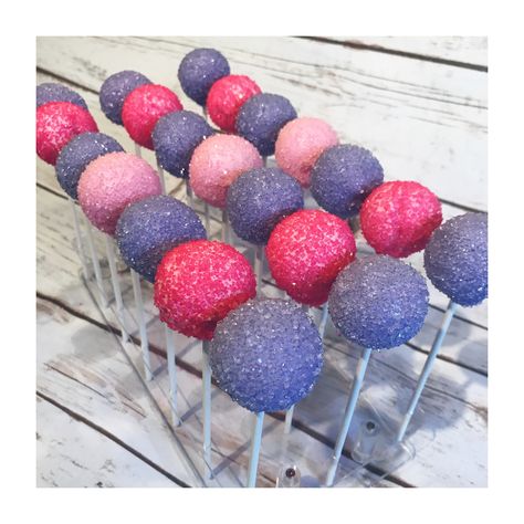 Pink And Purple Cake Pops, Purple Butterfly Party, Purple Cake Pops, Aristocats Party, Lollipop Cake, Pink Cake Pops, Pink Sweets, Pink Marshmallows, Daisy Party