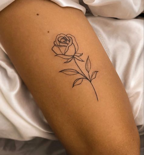 Rose Tattoo Women Arm, Flower Tattoo On Back Of Arm, Tattoo Ideas Quarter Sleeve, Womens Forearm Tattoo, Tattoo Klein, Single Rose Tattoos, Rose And Butterfly Tattoo, Minimal Tattoo Designs, Minimal Tattoo Ideas