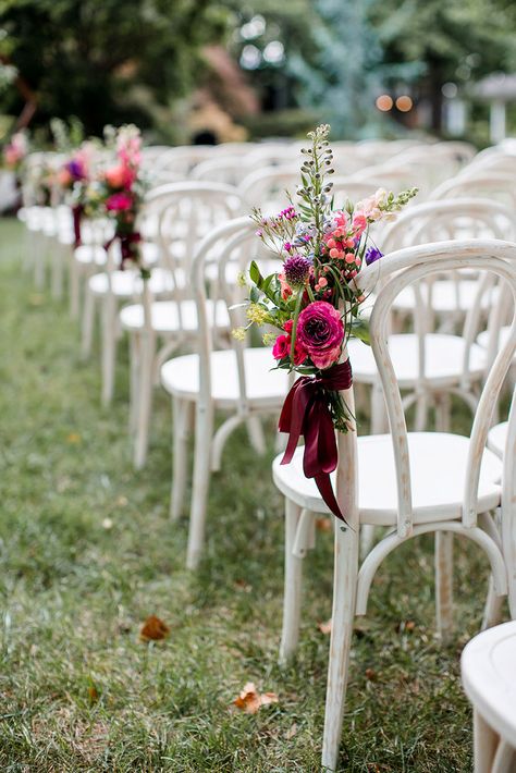 Wedding With White Chairs, Outdoor Wedding Chair Decorations, Ceremony Aisle Markers, Colorful Flower Arrangements, Wedding Ceremony Chairs, Wedding Aisle Outdoor, Outdoor Garden Wedding, Aisle Markers, Wedding Isles