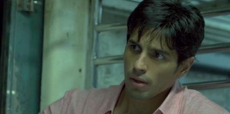 Sidharth Malhotra in hasee toh phasee Sidharth Malhotra Hasee Toh Phasee, Siddarth Malhotra, Hasee Toh Phasee, Sid Malhotra, My Name Is Khan, Siddharth Malhotra, Sidharth Malhotra, Bollywood Funny, Student Of The Year