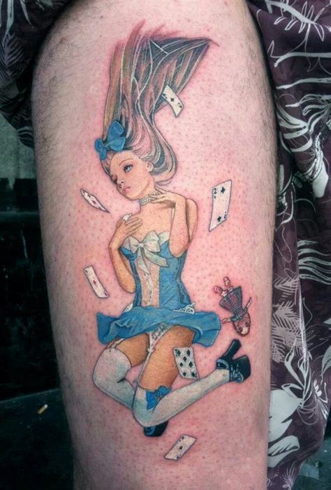 Alice In Wonderland Tattoos, Alice Falling, Pin Up Girl Tattoo, Wonderland Tattoo, Mushroom Tattoos, Pin Up Tattoos, Card Tattoo, Great Tattoos, Love Tattoos