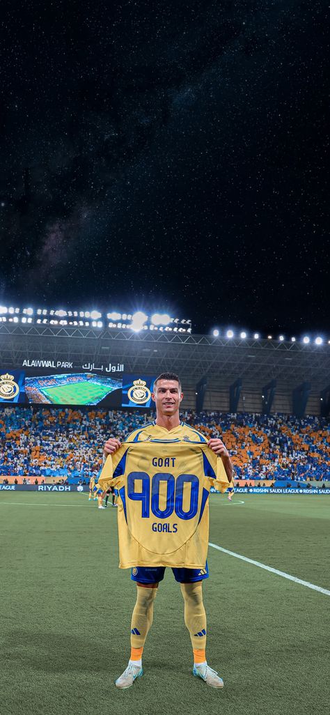 #cristiano #ronaldo #wallpapers #alnassr Manchester United Ronaldo, Cristiano Ronaldo Body, Cristiano Ronaldo Style, Ronaldo Photos, Cr7 Wallpapers, Cr7 Jr, Cristino Ronaldo, Ronaldo Junior, Ronaldo Real Madrid